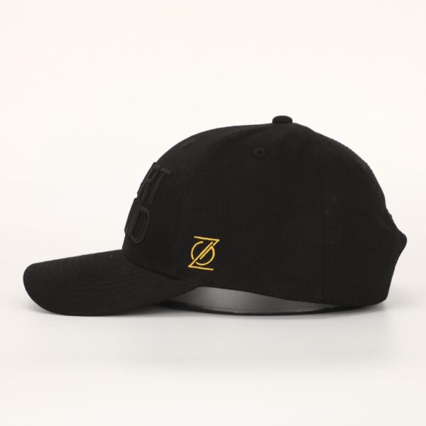 Zwart Geld Design PET left